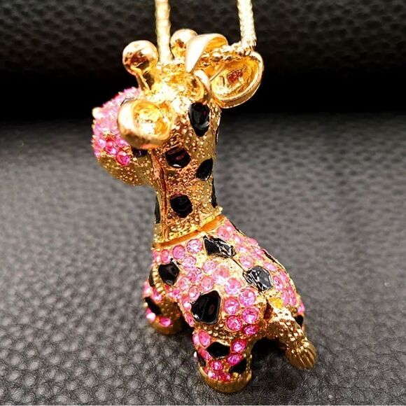 Exquisite 3D Pink Giraffe Crystal Sweater Necklace NWOT - Picture 2 of 4